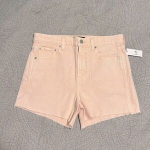 NWT GAP Women's Light Pink Denim Jean Shorts Size 6
